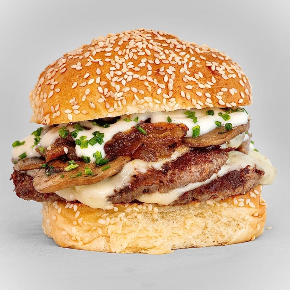 Delicious Mushroom Burger Experience